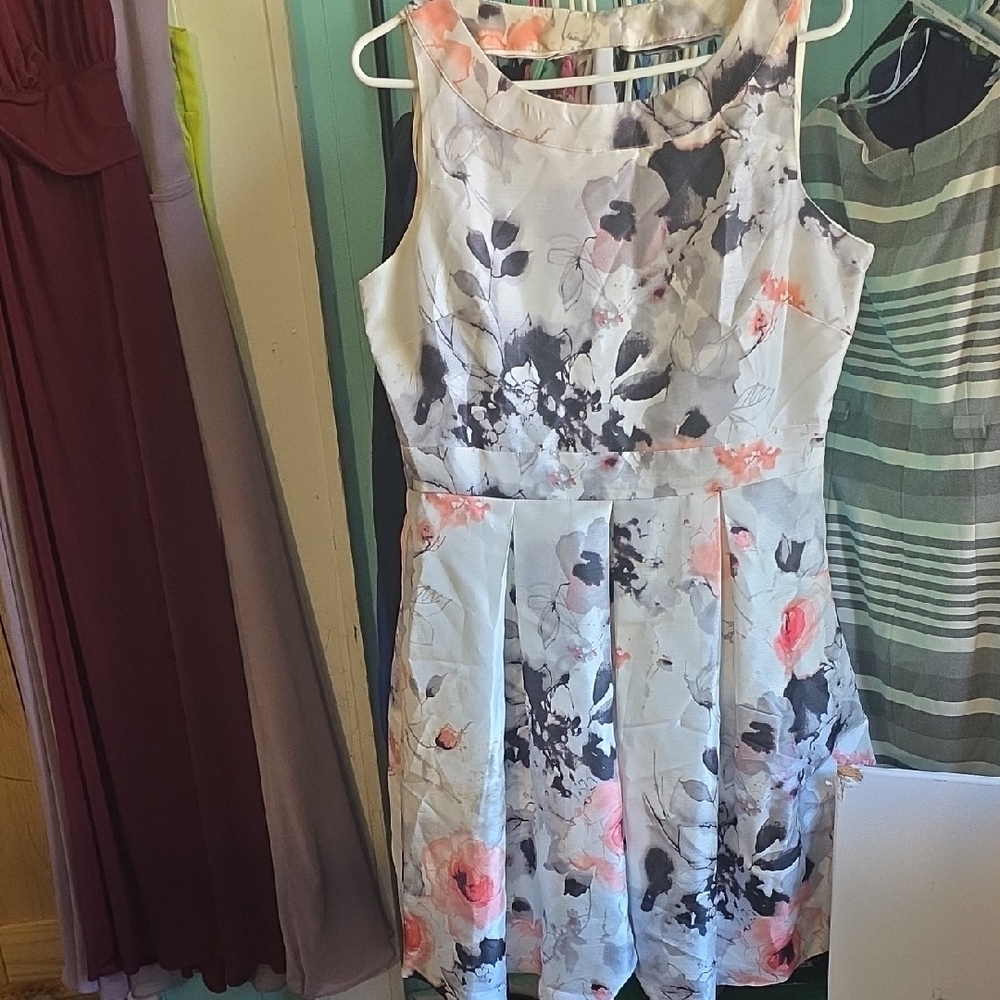 Elegant Floral Midi Dress - Black, Pink, White